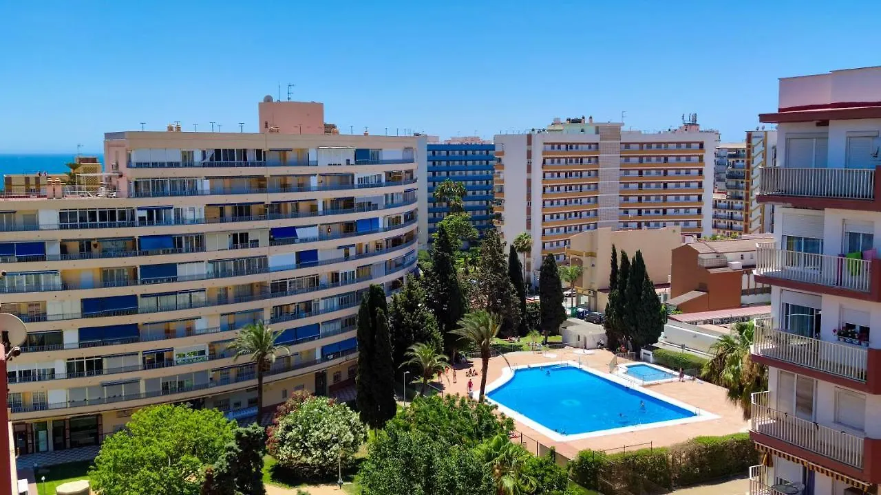 Yeti Duque Beach - Alojamientos La Torre Torre Del Mar Apartment